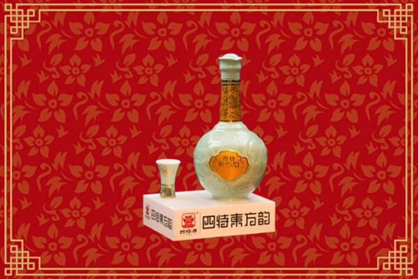 附近收购：云浮市新兴回收四特酒